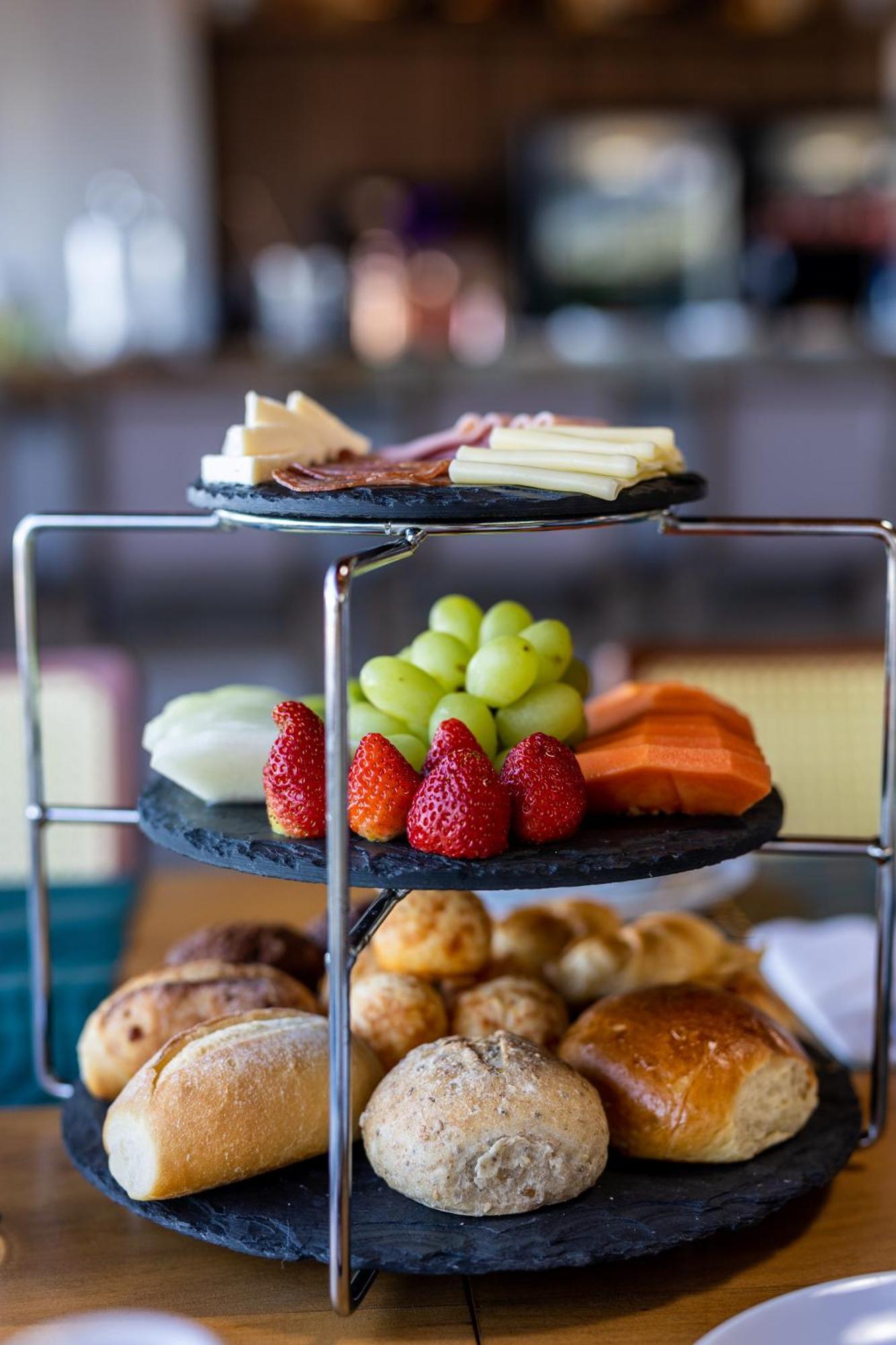 Duke Beach Hotel 마레지아스 외부 사진