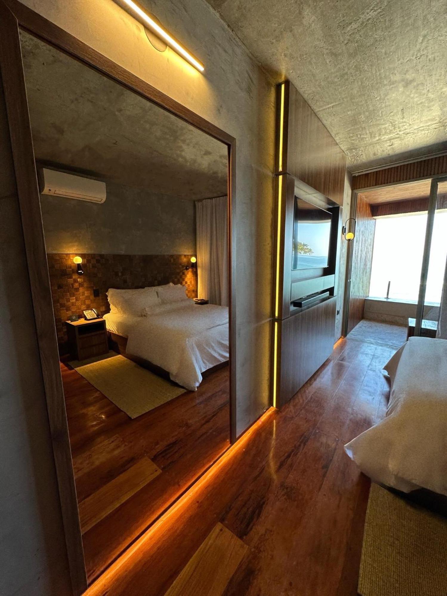Duke Beach Hotel 마레지아스 외부 사진