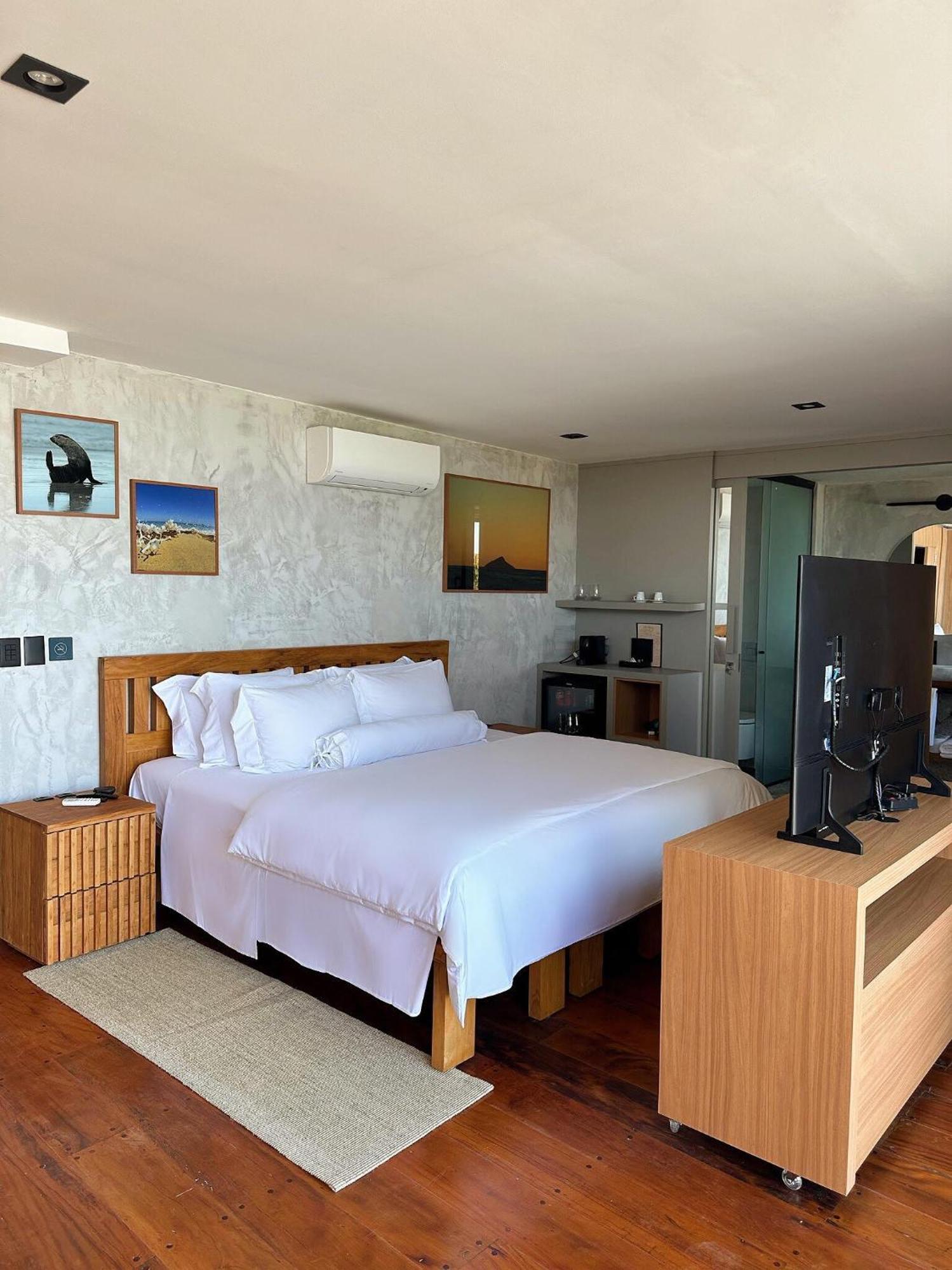 Duke Beach Hotel 마레지아스 외부 사진